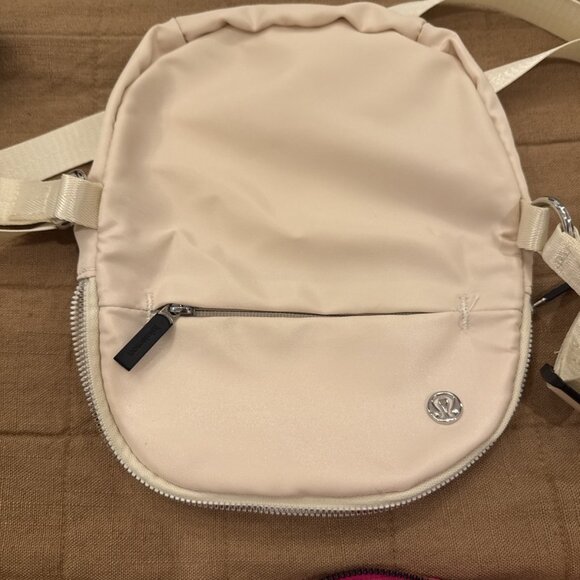 Lululemon Light Ivory/Black All Night Festival Bag (Micro 2L) Gift Ideas - Picture 5 of 6
